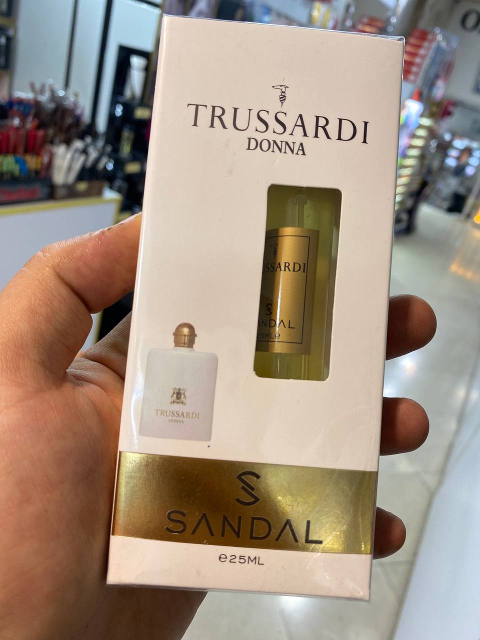 مینی ادکلن ۲ع میل صندل رایحه تروساردی TRUSSARDI